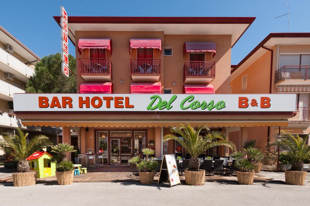 Hotel Del Corso Bibione Buitenkant foto